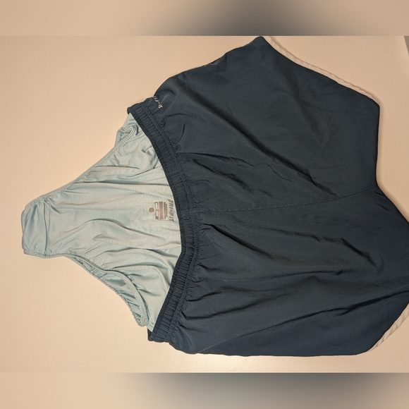 Nike Women's Small Dri-Fit Shorts Dark and Light Blue - Picture 11 of 14